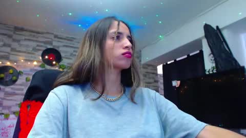 Atenea online show from January 18, 5:15 pm