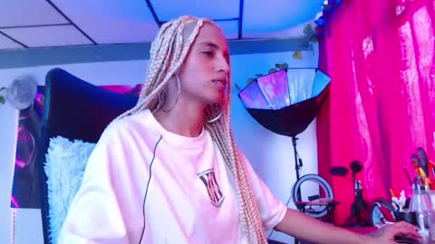 Atenea online show from September 24, 3:30 pm