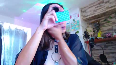 Atenea online show from March 10, 3:09 pm