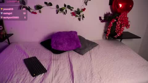 athena_snaw online show from May 8, 10:04 pm