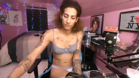 Snapshot of athena_the_godess chatting on January 30, 2:49 am   xoxo G0DD3SS xoxox    online show from January 30, 2:49 am
