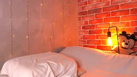 Sarah Doll online show from October 29, 12:12 am