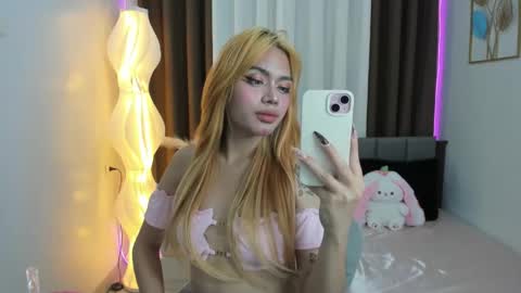 Snapshot of audrey_hadid chatting on October 14, 7:28 pm Your goddess AUDREY FOLLOW ME online show from October 14, 7:28 pm