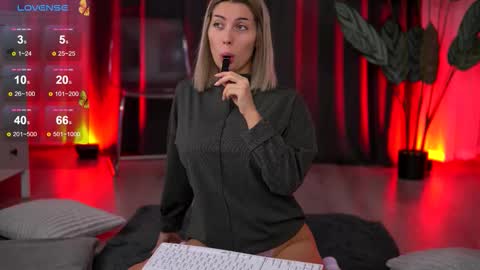 Isabella online show from December 15, 8:21 am