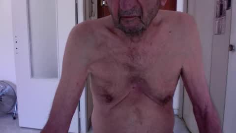 auguste688483 online show from April 3, 8:32 am