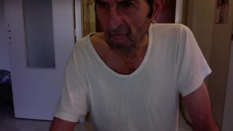 auguste688483 online show from January 19, 9:52 am