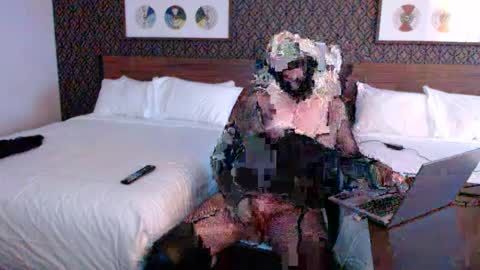 Dodge001 online show from February 18, 11:41 pm