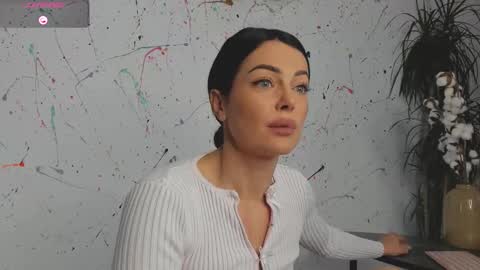 Sonia online show from December 3, 7:42 am