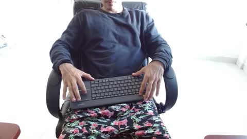 Aureliano online show from February 11, 9:51 pm