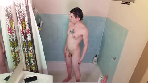 Aurora online show from March 3, 8:21 pm