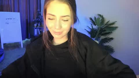 Aurora online show from February 3, 6:33 am