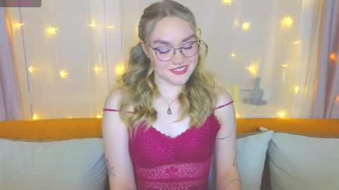 Kate online show from March 4, 6:39 pm