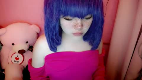 cute online show from May 4, 1:50 pm