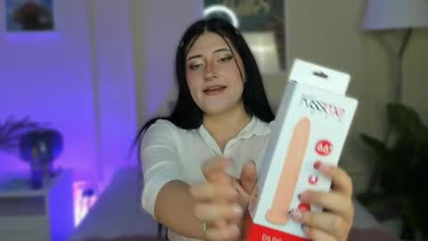 auroraa_nyx online show from May 30, 12:14 pm