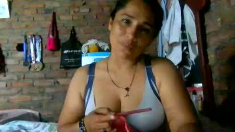 auroraangels1 online show from June 7, 12:16 am