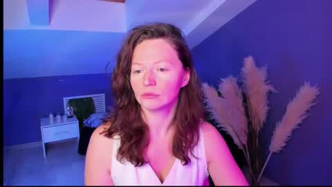 auroraborealis__ online show from December 22, 10:11 am