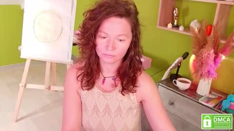 auroraborealis__ online show from December 3, 9:54 am