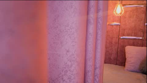 aurora online show from January 14, 8:06 pm