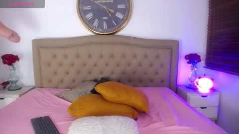 Snapshot of auroraricci chatting on October 23, 1:23 pm Aurora Ricci online show from October 23, 1:23 pm