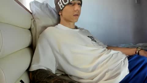 austin1119a online show from February 17, 6:18 pm