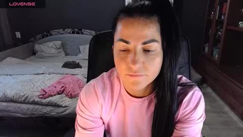 Ava online show from November 22, 11:08 am