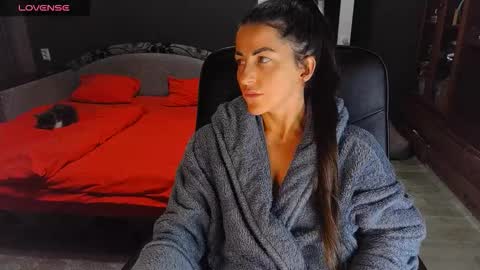 Ava online show from October 14, 5:16 pm