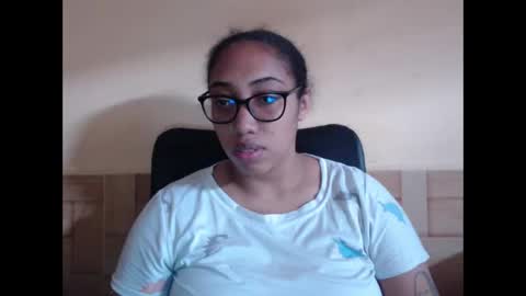 Snapshot of ava_f0xy chatting on September 10, 7:04 pm Ava Jordana online show from September 10, 7:04 pm