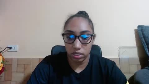 Snapshot of ava_f0xy chatting on October 28, 4:24 am Ava Jordana online show from October 28, 4:24 am