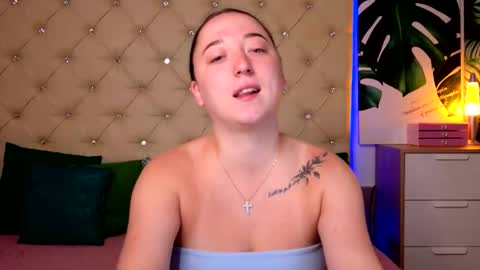 Ava online show from June 1, 4:47 am