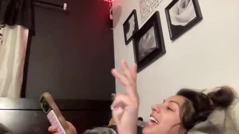 Ava Monroe online show from December 18, 9:04 am