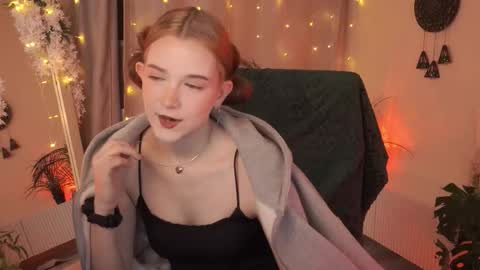  Ava  online show from October 3, 2:58 pm