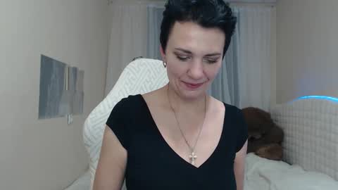 avasaturnian online show from November 20, 2:14 pm