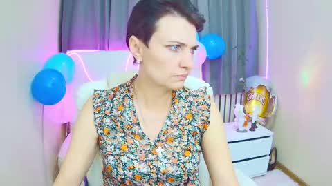 avasaturnian online show from September 17, 12:08 pm