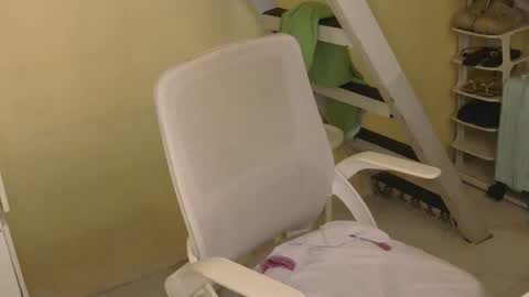 Rhian online show from February 23, 12:40 pm