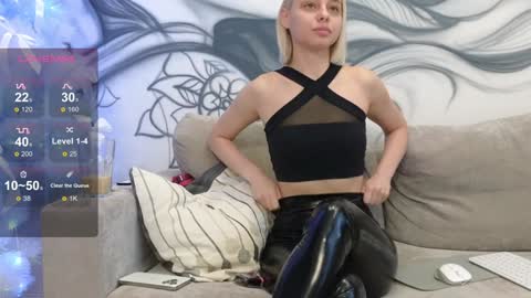 Goddess Avrora online show from January 8, 8:27 am