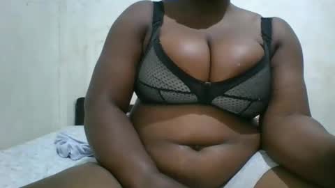 avril254 online show from January 15, 3:26 am