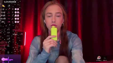 avril_pearly_ online show from January 19, 12:15 pm