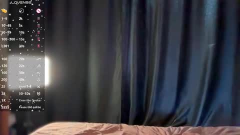 avril_pearly_ online show from March 14, 10:52 am