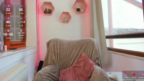 Jolie online show from April 10, 6:52 am