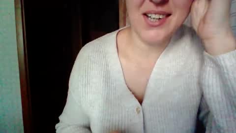 awesomeladyy online show from February 14, 9:12 am