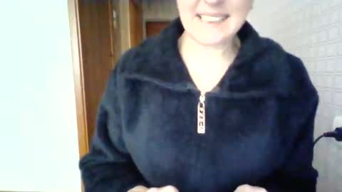 awesomeladyy online show from January 17, 10:24 am