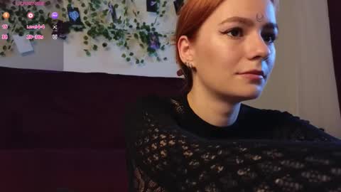 Snapshot of aww_burn chatting on October 1, 2:43 am Tris online show from October 1, 2:43 am