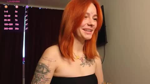 Snapshot of aww_burn chatting on October 7, 3:35 am Tris online show from October 7, 3:35 am