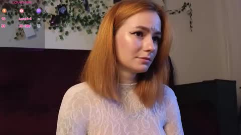 Snapshot of aww_burn chatting on September 16, 4:37 am Tris online show from September 16, 4:37 am