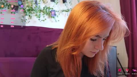 Snapshot of aww_burn chatting on October 24, 4:35 am Tris online show from October 24, 4:35 am