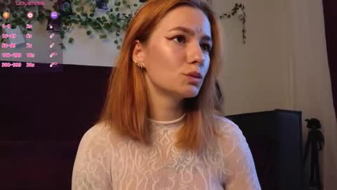 Snapshot of aww_burn chatting on September 18, 2:59 am Tris online show from September 18, 2:59 am