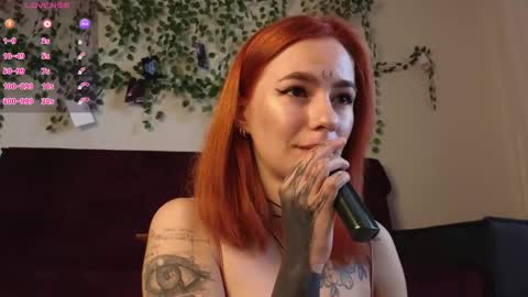 Snapshot of aww_burn chatting on September 22, 3:32 am Tris online show from September 22, 3:32 am