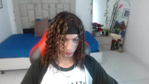 Axel online show from June 20, 1:01 am