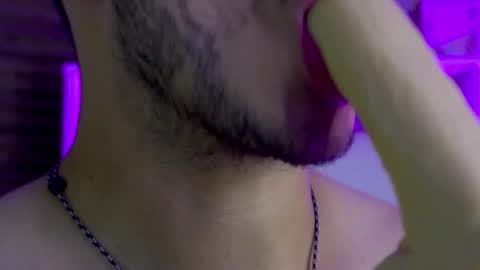 axel_grey_ online show from November 25, 6:50 pm