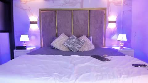 Axel and Renata online show from June 18, 4:40 am